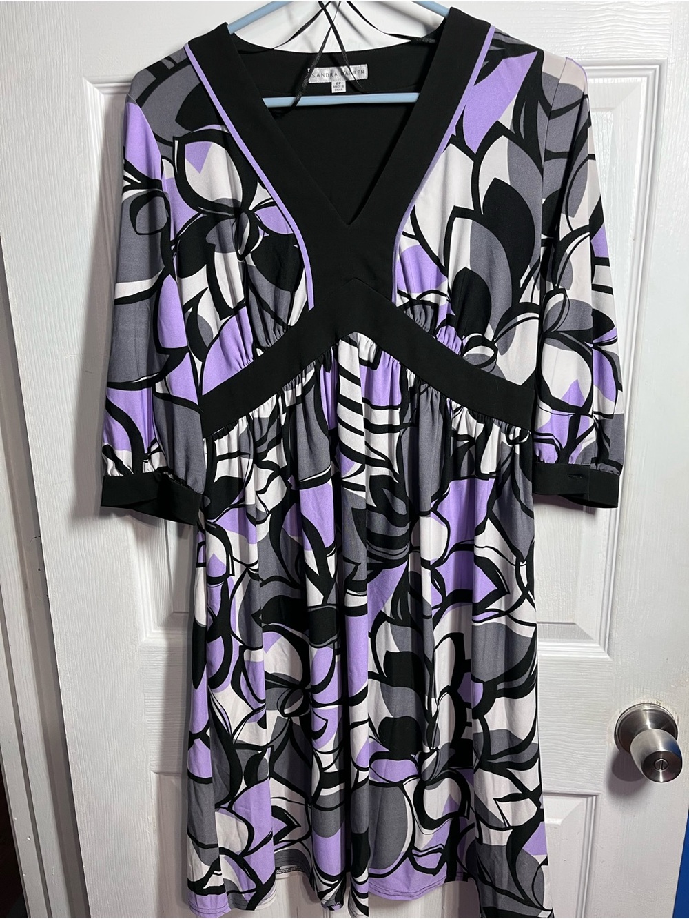 Sandra Darren Black, Purple & White Floral V-Neck Midi Dress